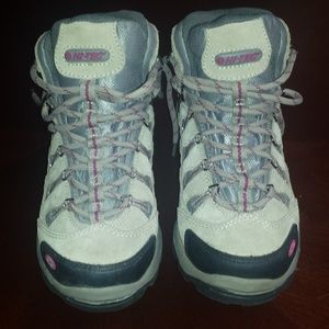 Hi-Tec Women's Size 6 Hiking Boots Waterproof